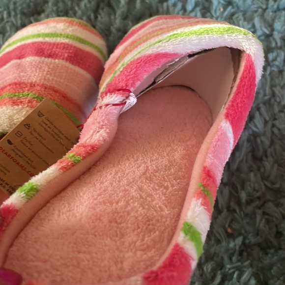 DF Slippers - Picture 3 of 8